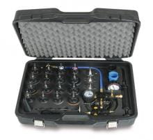 Zestaw do kontroli szczelności i napełnienia układu chłodzenia