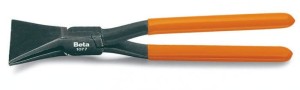Szczypce blacharskie, proste, ramiona pokryte PCW, czernione Beta 1077